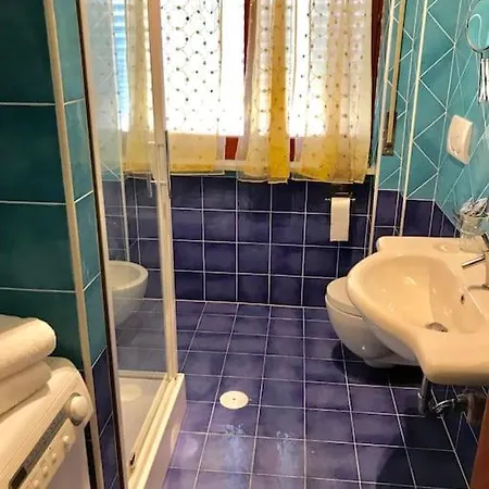 Le Della Costa - Capri *